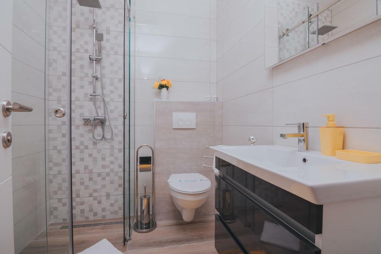 Apartments Pool Villa Aldura 诺瓦利娅 客房 照片