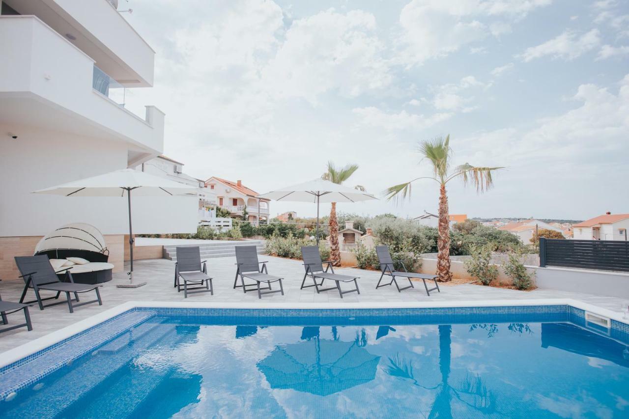 Apartments Pool Villa Aldura 诺瓦利娅 外观 照片